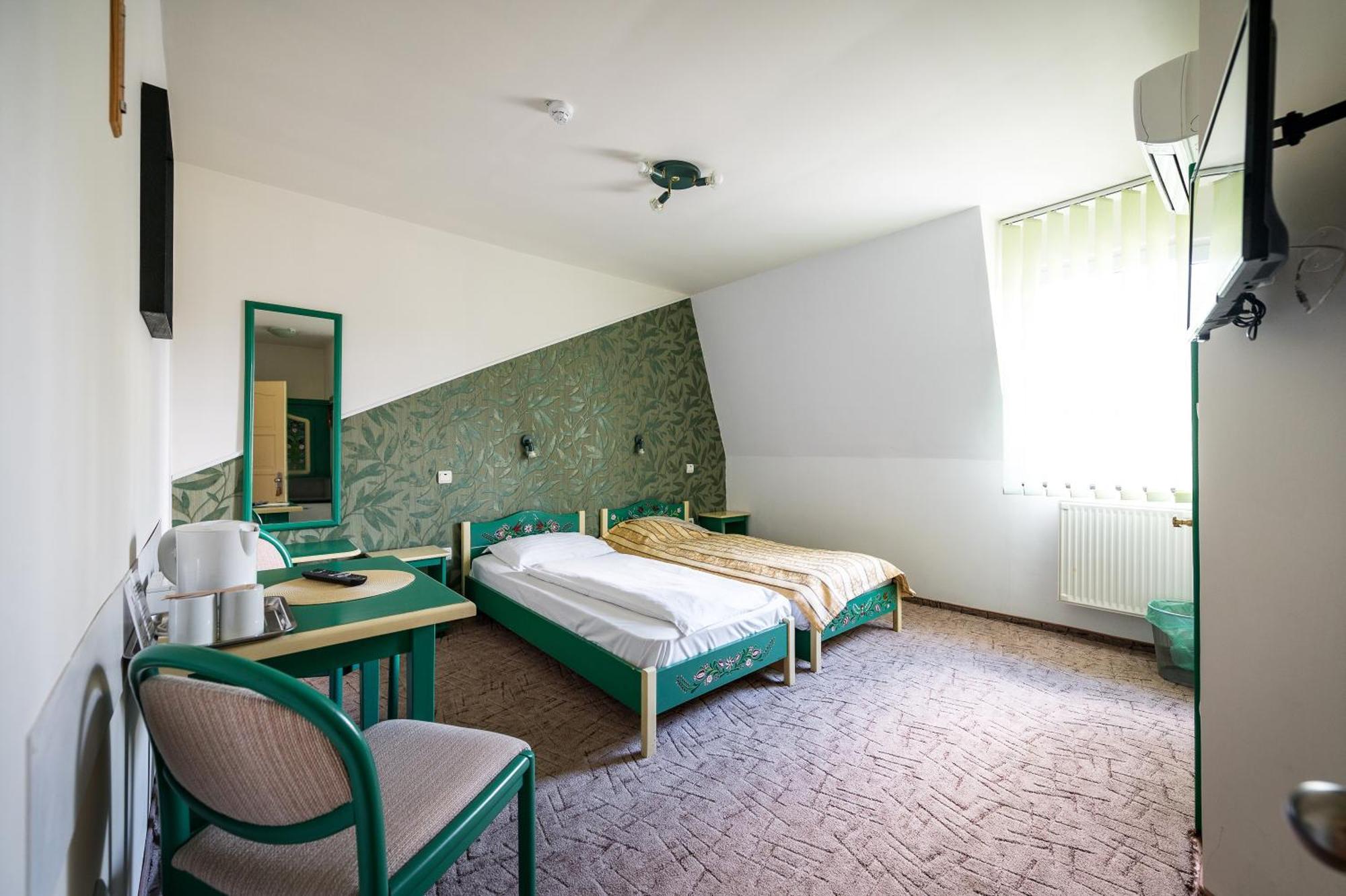 Hotel Sugas Sfântu-Gheorghe エクステリア 写真