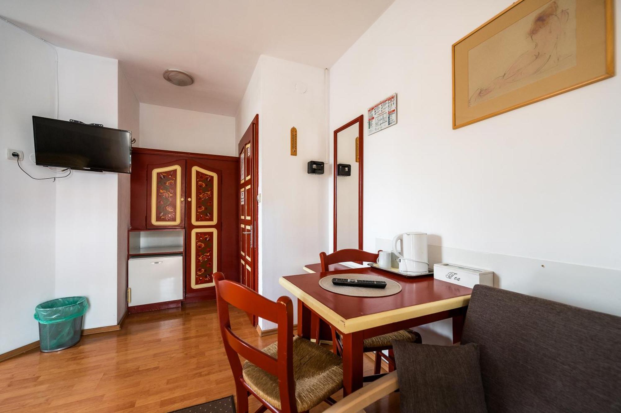 Hotel Sugas Sfântu-Gheorghe エクステリア 写真