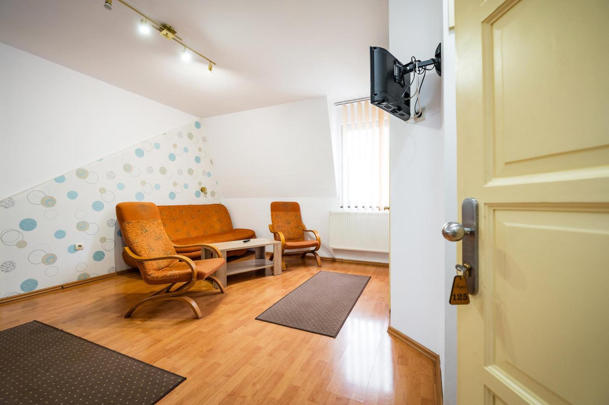 Hotel Sugas Sfântu-Gheorghe エクステリア 写真